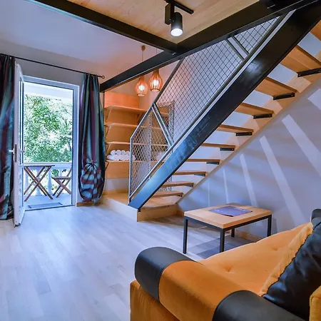 Jaz Garden Apartment Budva